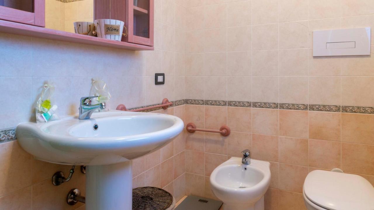 Casa Vacanze Solita Budoni Ngoại thất bức ảnh